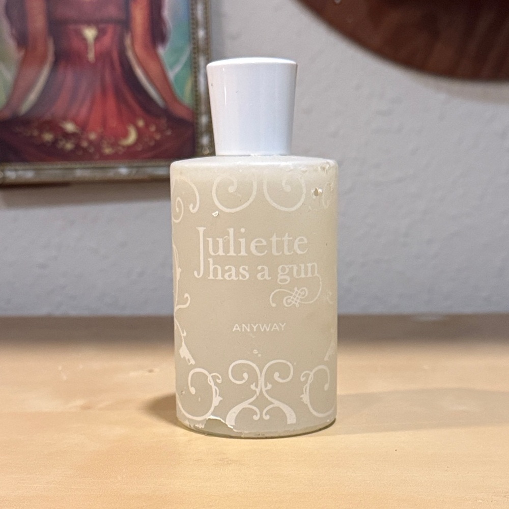 Juliette Has a Gun Anyway Perfume
